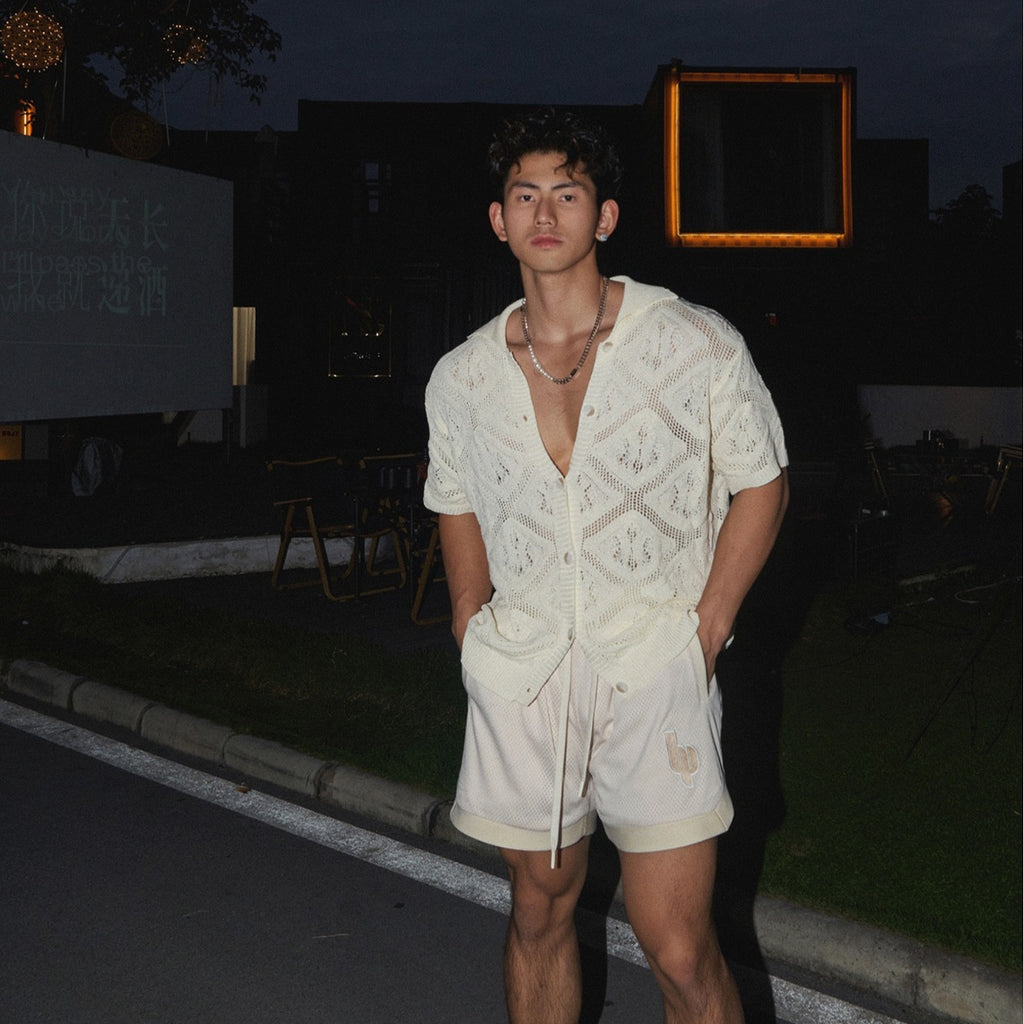 Short sleeved knitted shirt for men