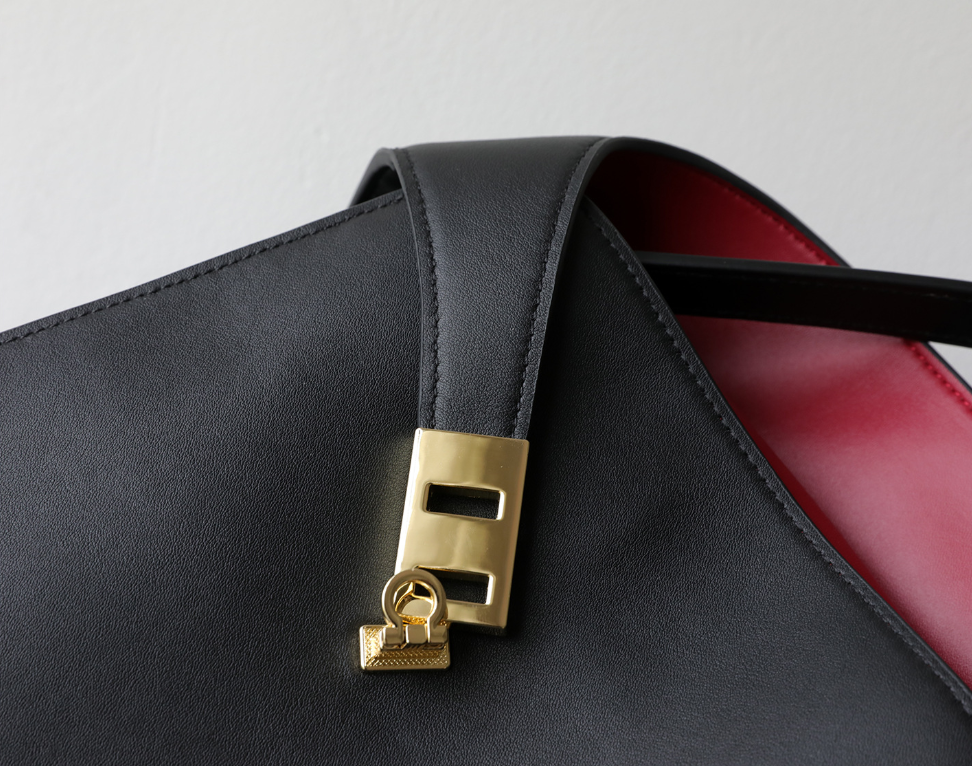 Luxe Leather Tote Bag